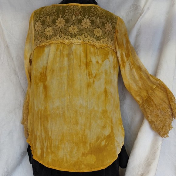 American Eagles Outfitters . Naturally  ecodyed  for an earth friendly shirt. - Picture 2 of 3